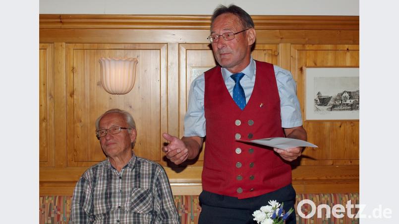 *Ursensollens Heimatpfleger Josef Schmaußer begeisterte mit der „Zantner Litanei“ und der „Dorf-Litanei von Haag“ neben die Zuhörer. sön