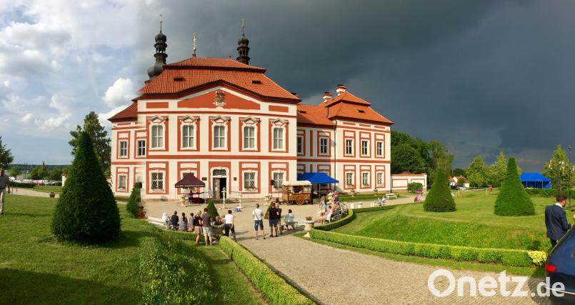 Propstei und Wallfahrtskirche von Mariánská Týnice präsentierten sich den Teilnehmern aus Schönsee von ihrer prächtigen Seite. eib