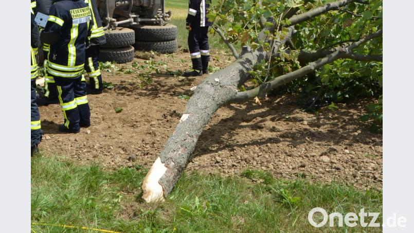 Schwerer LKW-Unfall bei Waldthurn. Elisabeth Dobmayer