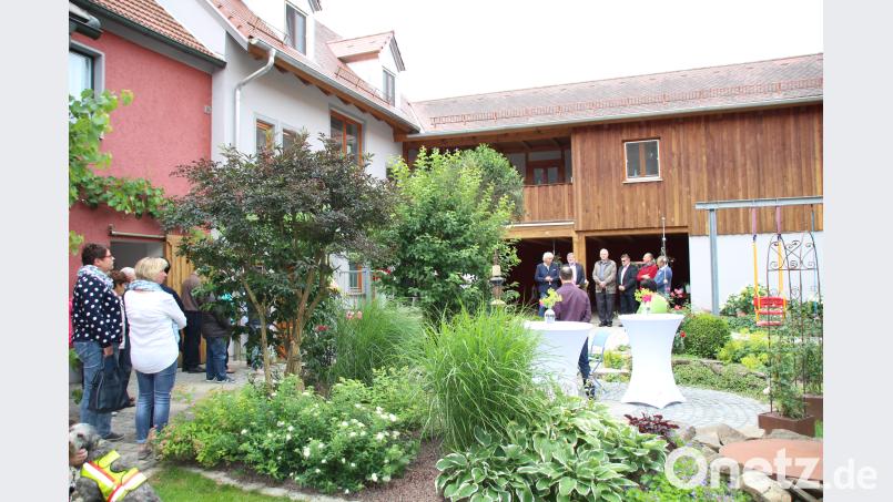 Eröffnung Innenhof Garten Christine und Andreas Benkner in Frauenreuth exb