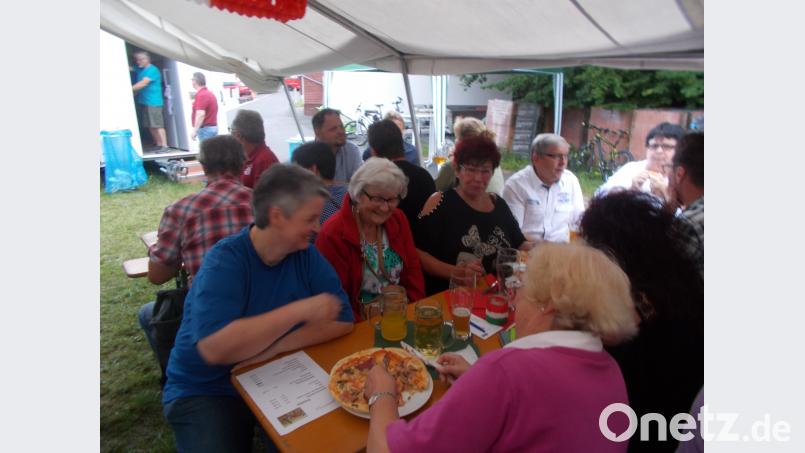 Zur 60-Jahrfeier hatte sich der Siedlervereins Waldershof sich selbst und allen Freunden eine schöne Feier vergönnt. Privat