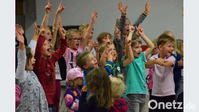 Uwe Lal bringt Stimmung in den Saal twg