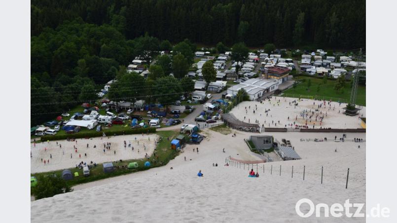 Blick über die neun Spielfelder vom Monte-Gipfel aus. fv