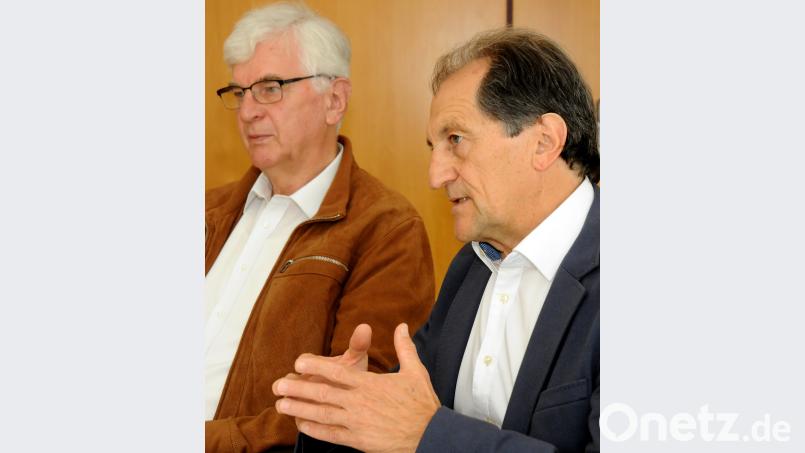 Gemeinsam wollen sie verhindern, dass Jugendliche ihre Ausbildung abbrechen: Karl Müller und Ludwig Knödl (von links). Stephan Huber