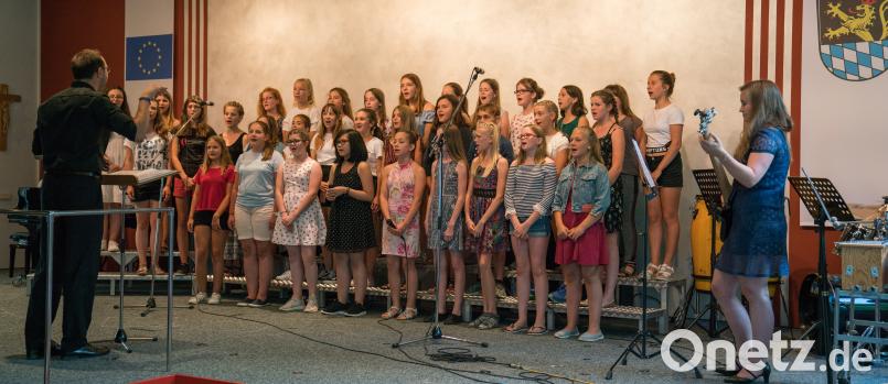 Sauber unisono singt der Unterstufenchor das rhythmisch anspruchsvolle „Without You“ und „La Marmotte“. gac