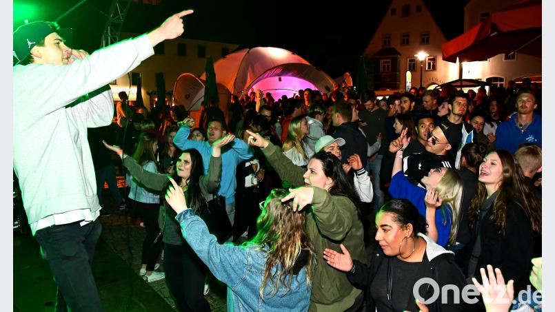Das Altstadtfest lebt vom vielseitigen Musikprogramm, bei dem es sicher auch mal etwas lauter zugehen kann. Bild: Hartl