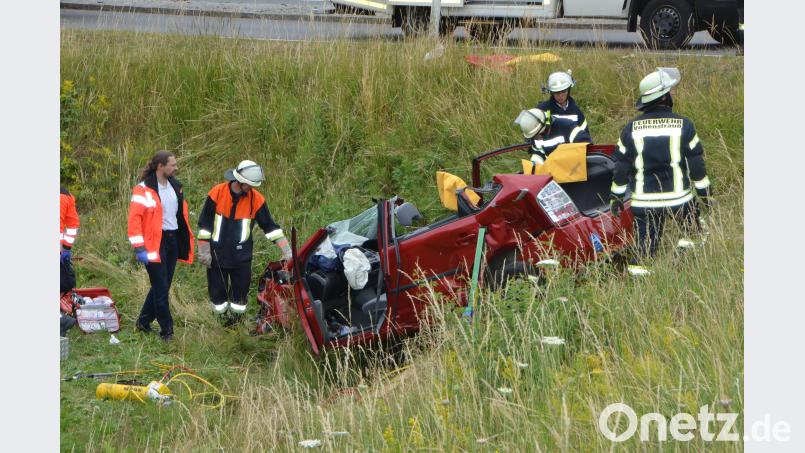Bei einem schweren Verkehrsunfall an der Wieselriether Kreuzung wurden eine Person schwer und zwei Beteiligte mittelschwer verletzt. dob
