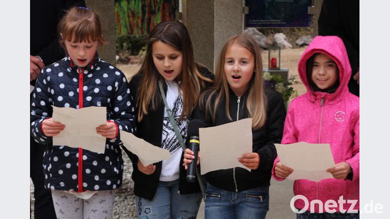 Sie sangen das Lourdes-Lied &quot;Ave Maria&quot;, von links, Katharina Elbel,. Lena Daubitzer, Franziska Malzer und Nicole Rosner. kro