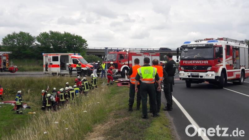 Bei einem schweren Verkehrsunfall an der Wieselriether Kreuzung wurden eine Person schwer und zwei Beteiligte mittelschwer verletzt. dob