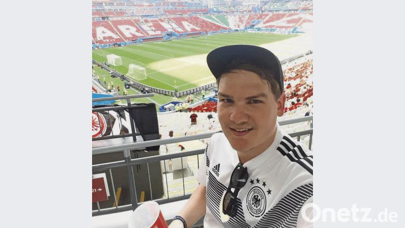 Noch gut drauf: Michael Hösl im Stadion von Kasan – vor dem Spiel gegen Südkorea. exb