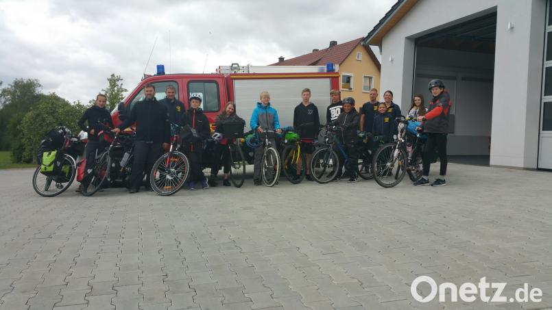 Die Berliner Schüler freuten sich über die Gastfreundschaft der Feuerwehr Weihern und luden  zu einem Gegenbesuch ein. slh