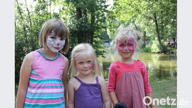 Diese drei jungen Damen sind dann zwei Jahre älter, auch sie werden sicher wieder beim Bürgerfest 2019 dabei sein. frd