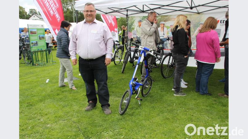 Organisator Stefan Kurz zeigt sich sehr zufrieden mit dem Elektro-Aktionstag, der über 1200 Besucher aus der Region nach Kohlberg lockte. ads
