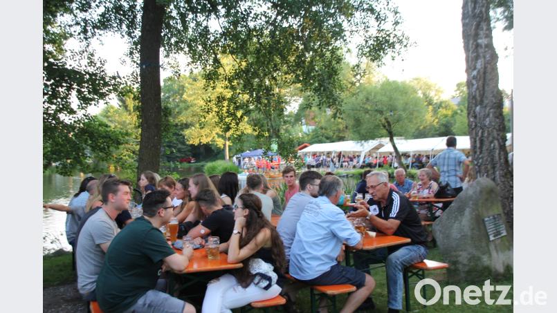 Bürgerfestidylle rund um den Marktweiher. frd
