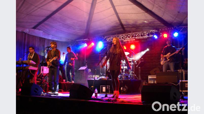 Ein Bild aus vergangenen Tagen: Die Open-Air-Konzerte waren Kult beim JMC. Nach Abbruch der alten Bausubstanz startet der Jugend&amp;Musikclub einen Neuaufbau und möchte jahrelange Musiktradition auf dem Gelände fortsetzen.. mmj