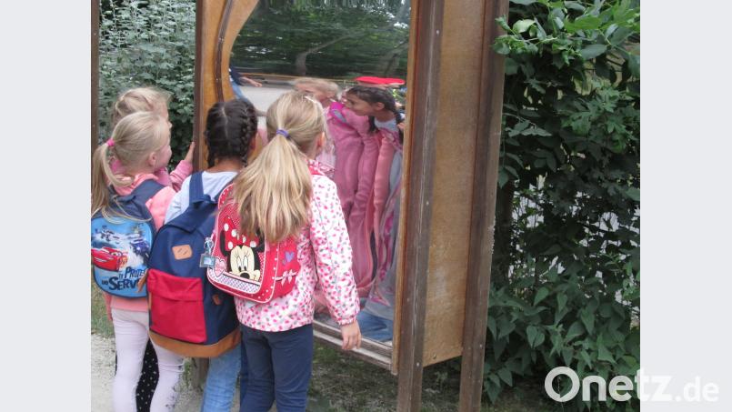 Die Kinder waren unterwegs auf dem &quot;Erfahrungsfeld zur Entfaltung der Sinne&quot;. exb