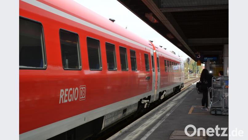 Der Zug ist abgefahren: Zumindest für eine schnelle Realisierung der Barrierefreiheit am Bahnhof Weiden. Darauf lässt das Schreiben von Ministerin Ilse Aigner schließen, das unter anderem auf die Probleme mit der noch unklaren Bahnsteighöhe hinweist. Porsche