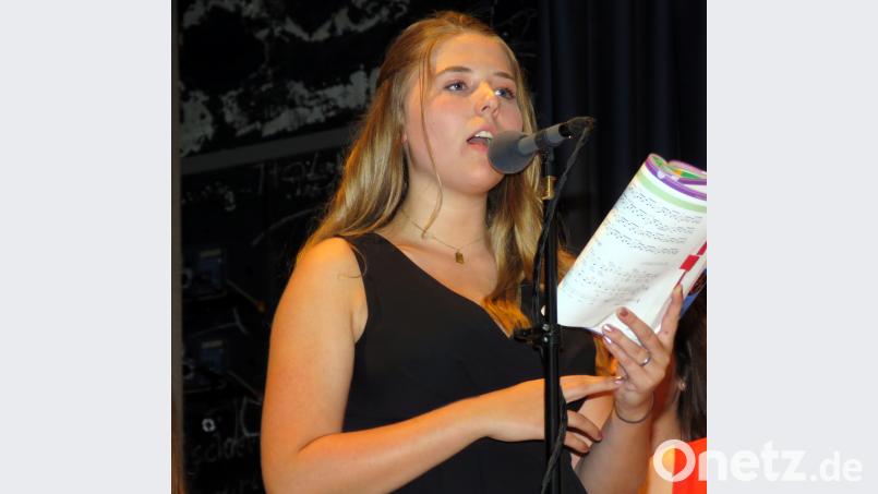 Sängerin Jennifer Bäuml aus der 9e kann sofort zu Dieter Bohlens DSDS. ubb