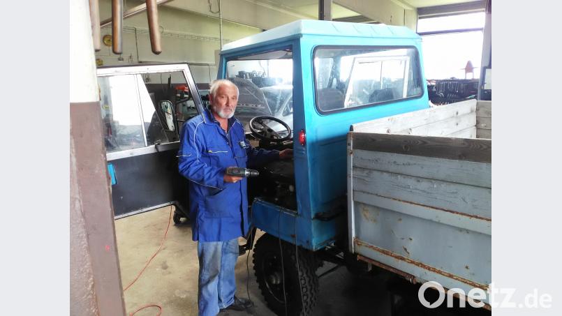 Auch ein Multicar aus der ehemaligen DDR ist bei Helmut Burner in guten Händen ld