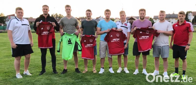 Kreisligist SC Kirchenthumbach hat mit den Vorbereitungen auf die neue Saison begonnen. Beim Trainingsauftakt waren viele neue Gesichter dabei. Beitrag, Externer [EXB] (kontakt@oberpfalznetz.de)