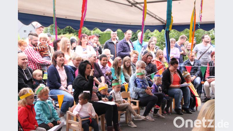 Viele Zuschauer verfolgten die Geschichte aus dem &quot;Land der Farben&quot;. DEN, Autor [DEN] (<a href=