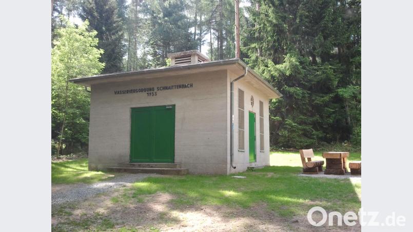 Die alte Entsäuerungsanlage, von Unkraut ist, von Stauden und Bäumen befreit, wieder zugängig und soll der Öffentlichkeit das Thema (Schnaittenbacher) Trinkwasser näher bringen. Am Sonntag, 26 August, soll das Gebäude seiner neuen Bestimmung übergeben werden. e