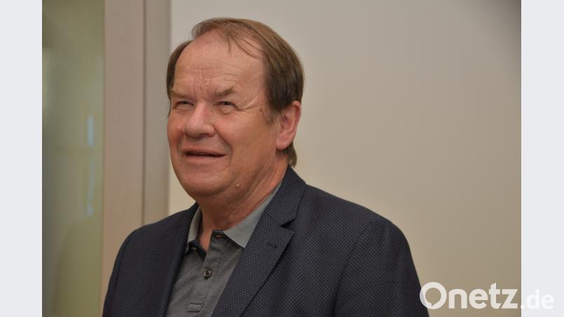 Architekt Josef Schönberger aus Tännesberg kann fast als Haus- und Hofarchitekt der katholischen Pfarrgemeinde bezeichnet werden. Nach Neubau der Kinderkrippe und des Pfarrheims St. Marien begleitet er nun auch die Generalsanierung der Kindergarteneinrichtung. Sie ist eine der größten der Diözese. dob