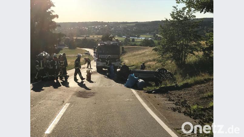 Beim Eintreffen der Einsatzkräfte hatte sich der Fahrer bereits aus dem Fahrzeug befreit. jma