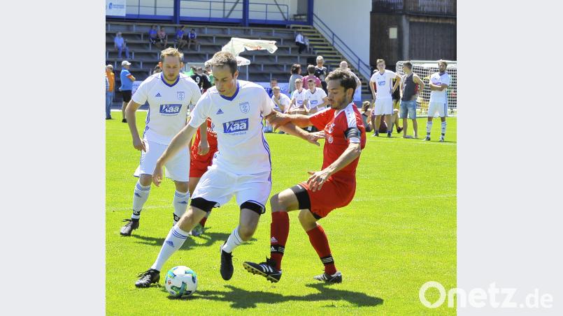 Erdinger Meistercup 2018 beim TUS Rosenberg

Saison: 2018/19

Szene aus dem Vorrundenspiel der Gruppe D: TUS Schnaittenbach (links) gegen den TSV Dietfurt II (1:0)

Bild: Ziegler Ziegler