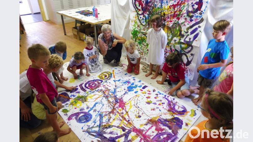 Mit Begeisterung waren die Kinder bei der Sache. exb