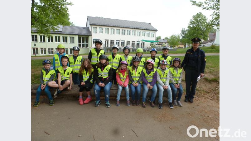 Verkehrsunterricht an der Grundschule Bärnau exb