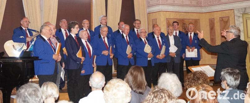 Der Männergesangverein Bodenwöhr war beim Konzert des Gesangvereins zu Gast und unterhielt die Gäste mit abwechslungsreichen Gesangsstücken. weu