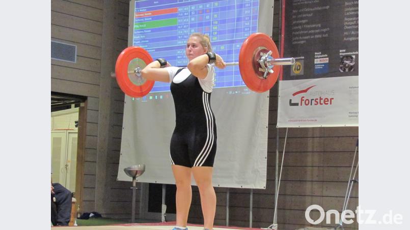 Gold knapp verfehlt, Silber gewonnen: Anna Pilz belegte bei der deutschen Jugendmeisterschaft im Gewichtheben den zweiten Platz – genau wie ihr Bruder Daniel. ssm