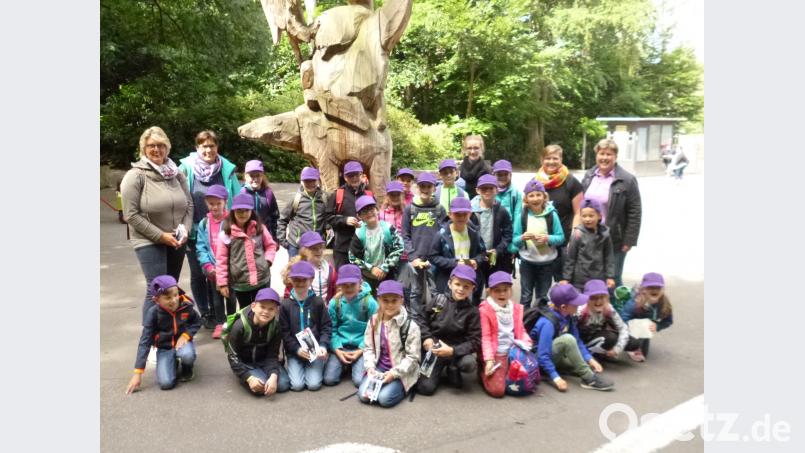 Hortkinder bei ihrem Ausflug in den Nürnberger Zoo. exb