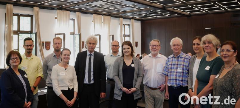 Organisatoren, Referneten und Multiplikatoren trafen sich im Landratsamt zum Symposium Digitalisierung im Landkreis Tirschenreuth als Teil des Projektes "Digitales Dorf Steinwald-Allianz". tr