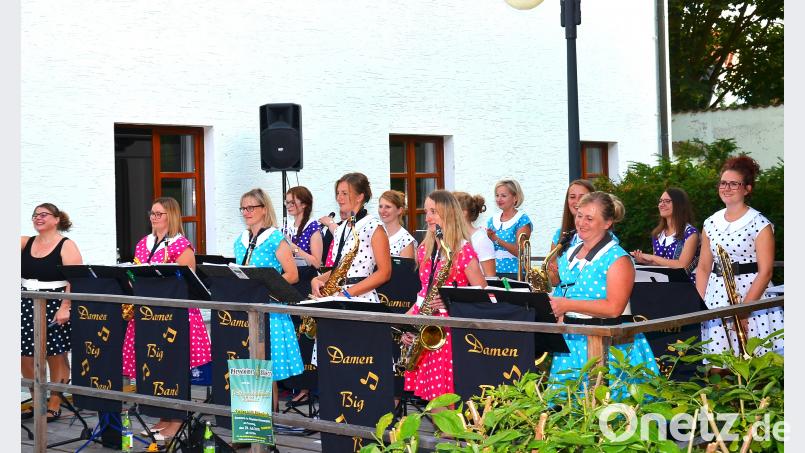 Die Musikerinnen leisten einen famosen Beitrag zur Waidhauser Konzertreihe. fjo