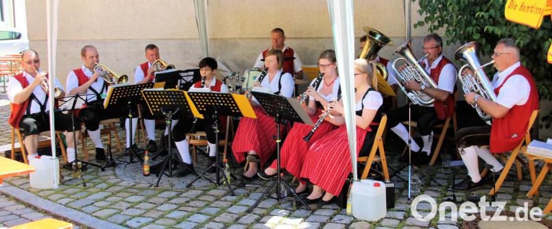 Für Unterhaltung sorgte die Blaskapelle. Johann Bauer