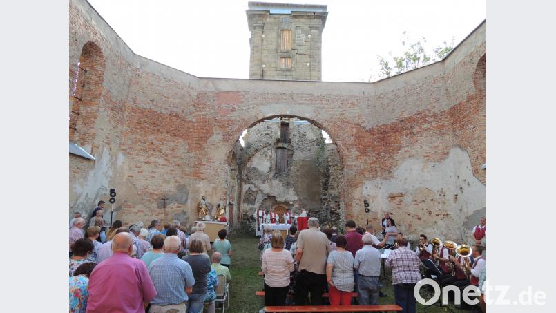 Gottesdienst im Truppenübungsplatz. mor