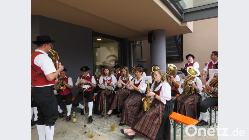 Die Blaskapelle Pölling aus Neumarkt spielt zum Auftakt des Nordgautags auf. ubb