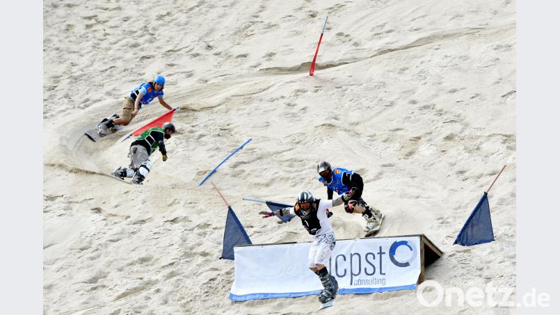 Die besonderen Bedingungen im Sand verlangen den Sportlern alles ab. Hubert Ziegler