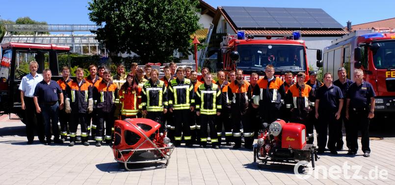 Knapp 30 Feuerwehrfrauen und -männer absolvierten den Maschinistenlehrgang. exb
