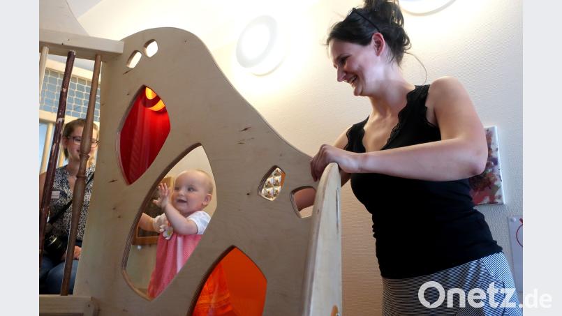 Bewegung macht Spaß. Vor allem im Kletterhaus der Kinderkrippe. Beim Tag der offenen Tür konnten sich die Eltern vom Konzept überzeugen. Hirsch