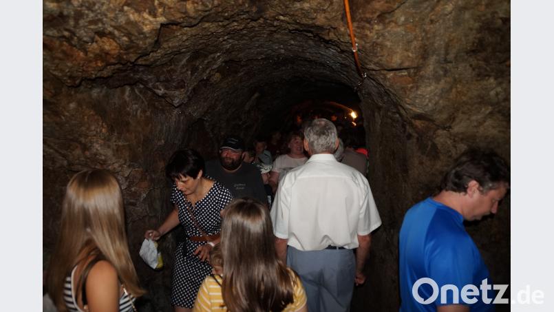 Großer Andrang herrschte beim Eingang zur „Dieterskirchener Unterwelt“. WEU