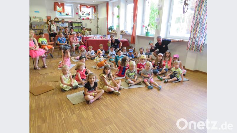 Viel Spass hatten die Kinder mit Hermanns Kasperltheater ADJ