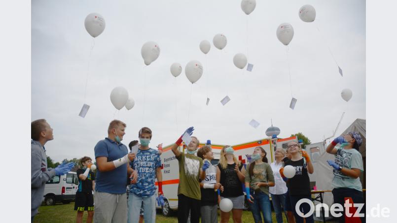 Schüler der Neustädter Grund-, Mittel- und Förderschule hoffen auf einen schönen Gewinn Schönberger, Gabi [gsb]