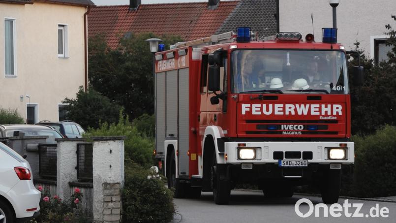 Zu einem schweren Arbeitsunfall kam es am Montagabend in Teublitz. Ein junger Mann wurde bei Abrissarbeiten von einer umfallenden Mauer erfasst. Auer, Alexander