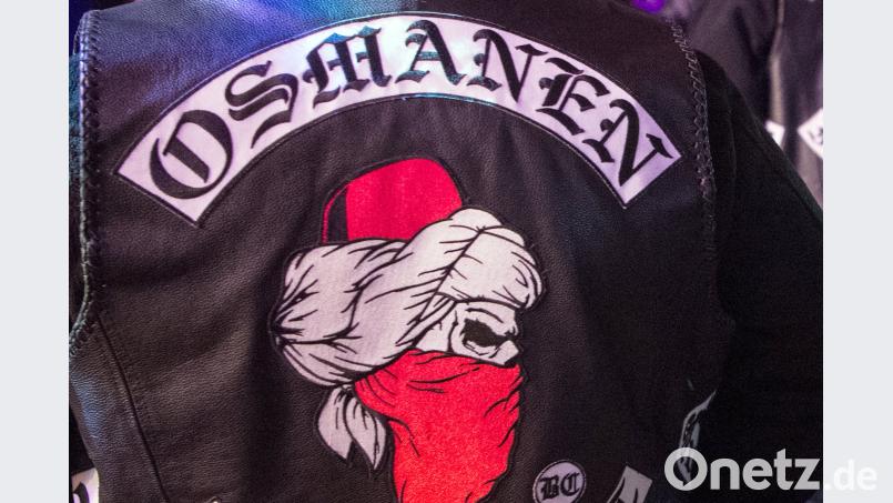 Mitglieder der Rockergruppe „Osmanen“. Foto: Boris Roessler/Illustration Boris Roessler