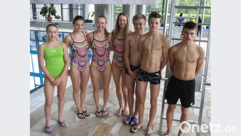 Sieben Aktive des Tirschenreuther Schwimm-Clubs konnten sich in diesem Jahr für die Bayerischen Jugendmeisterschaften qualifizieren: (von links) Daria Codlova, Kathrin Bachmeier, Viktoria Bogner, Carina Bönisch, Fynn Legat, Kilian Züllich und Leon Ducheck. RBG