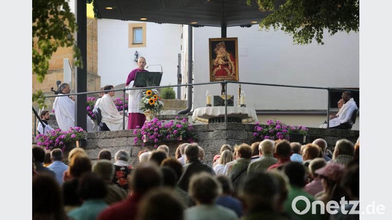 Schlussandacht auf dem Mariahilfbergfest 2018 in Amberg mit Weihbischof Reinhard Pappenberger. Wolfgang Steinbacher