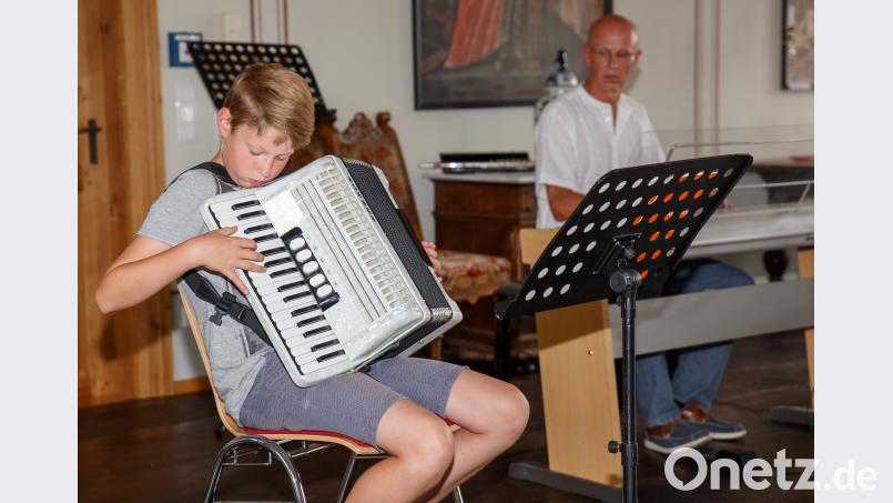 Matthias Knorr glänzte mit seinem Akkordeonspiel beim Sommerkonzert der Sing- und Musikschule. sus
